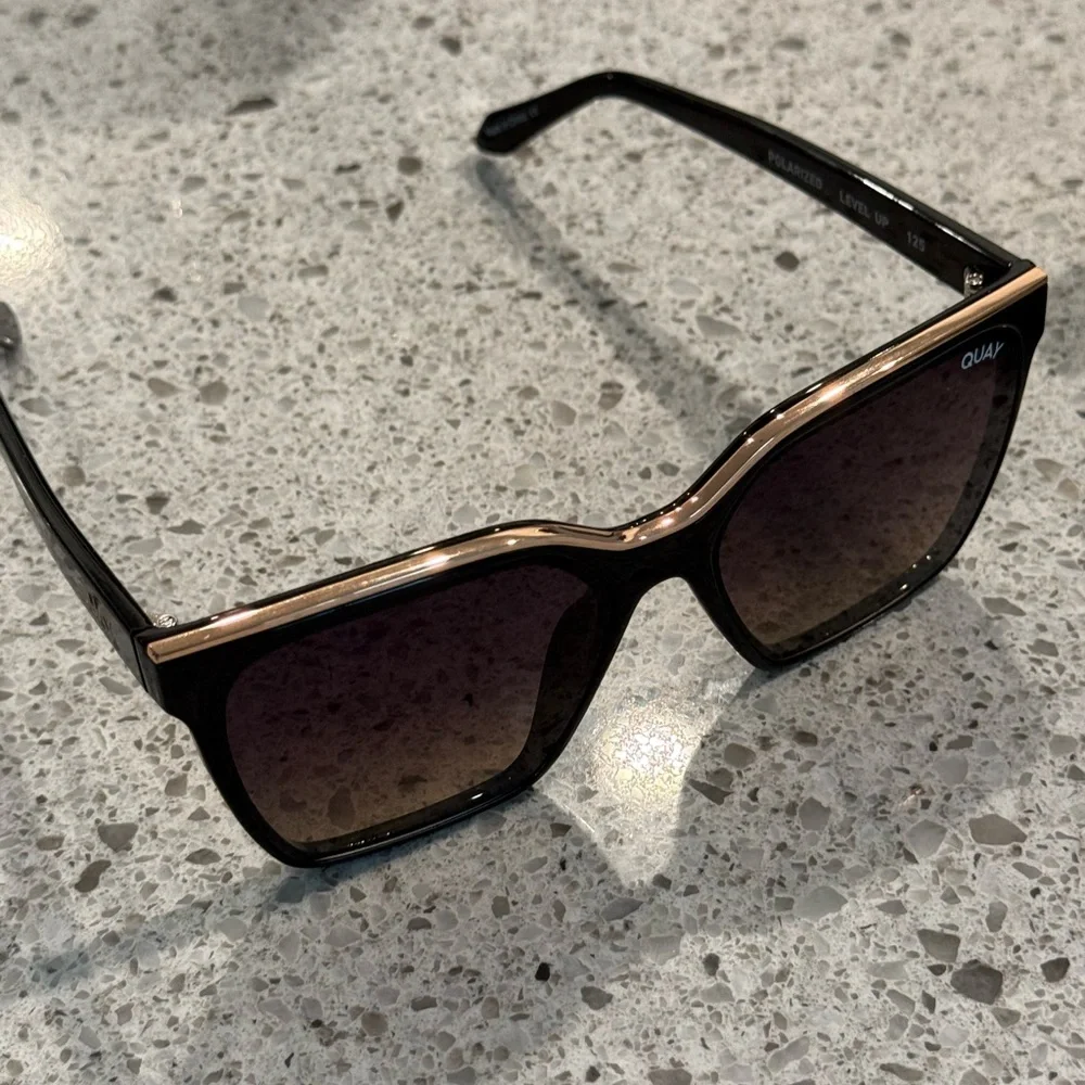 Best selling Quay Black/Gold Polarized sunglasses